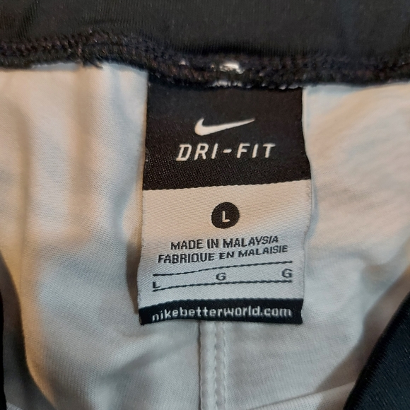 Nike Sprint - GFX Dri-Fit Training Shorts - Picture 3 of 4